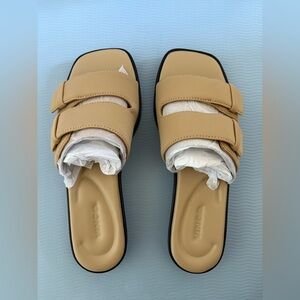 New Vince Rhode Dual Strap Flat Sandals Sz8 (EUR: 38.5) MSRP:$295